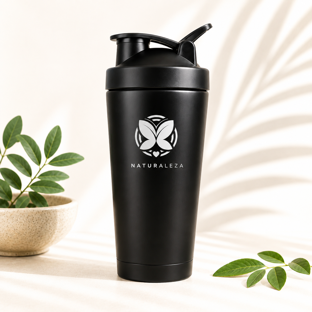 Shaker en acier inoxydable 700 ml – isotherme à froid & élégant